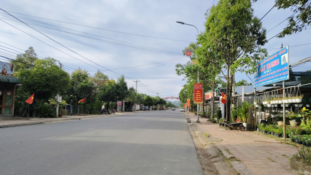 Đạ Tẻh ra quân cao điểm, lập lại trật tự lòng đường, vỉa hè, siết chặt trật tự đô thị, xây dựng diện mạo nông thôn mới văn minh