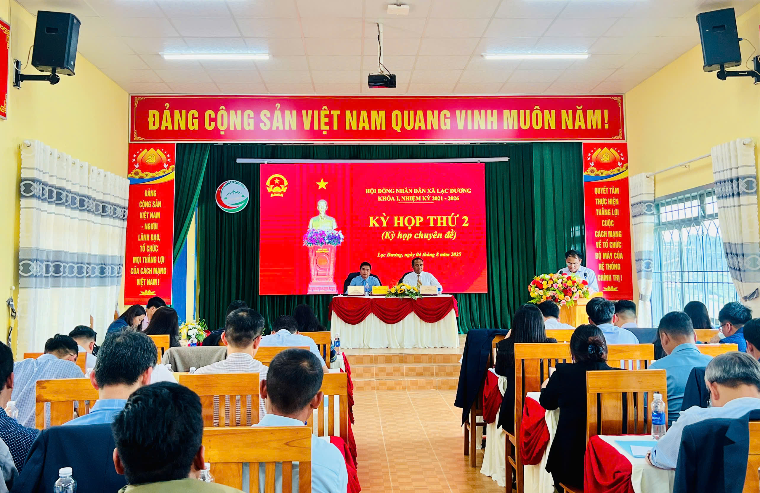Hội Đồng Nhân Dân xã Lạc Dương Tổ chức Kỳ họp thứ 2 (Kỳ họp chuyên đề) Khóa I, Nhiệm kỳ 2021-2026