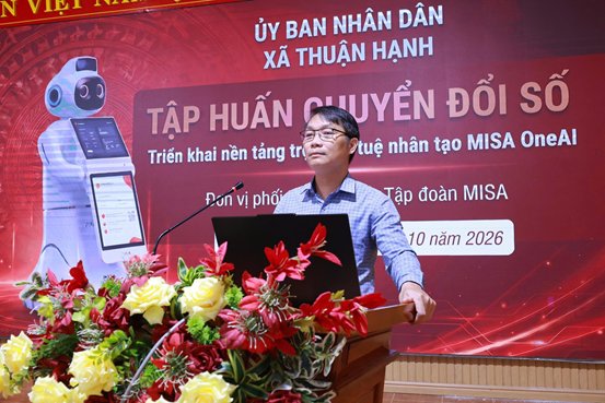 XÃ BIÊN GIỚI THUẬN HẠNH TỔ CHỨC TẬP HUẤN ỨNG DỤNG TRÍ TUỆ NHÂN TẠO (AI) TRONG CÔNG TÁC QUẢN LÝ, HÀNH CHÍNH, CHUYỂN ĐỔI SỐ VÀ GIÁO DỤC