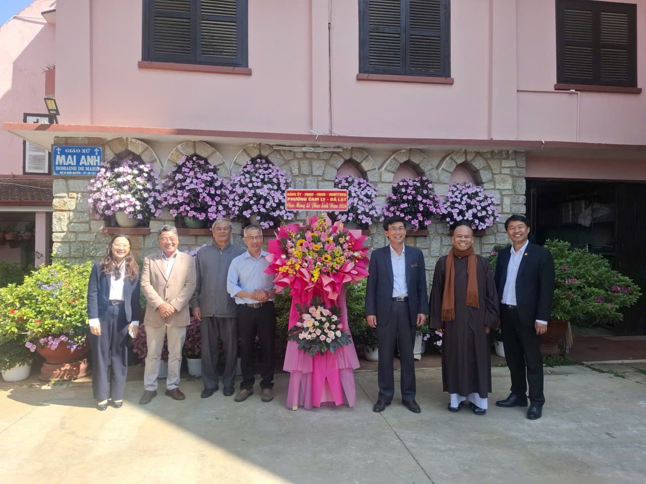 LÃNH ĐẠO PHƯỜNG CAM LY - ĐÀ LẠT TỔ CHỨCTHĂM, CHÚC MỪNG CÁC CƠ SỞ TÔN GIÁO NHÂN DỊP LỄ PHỤC SINH 2026.