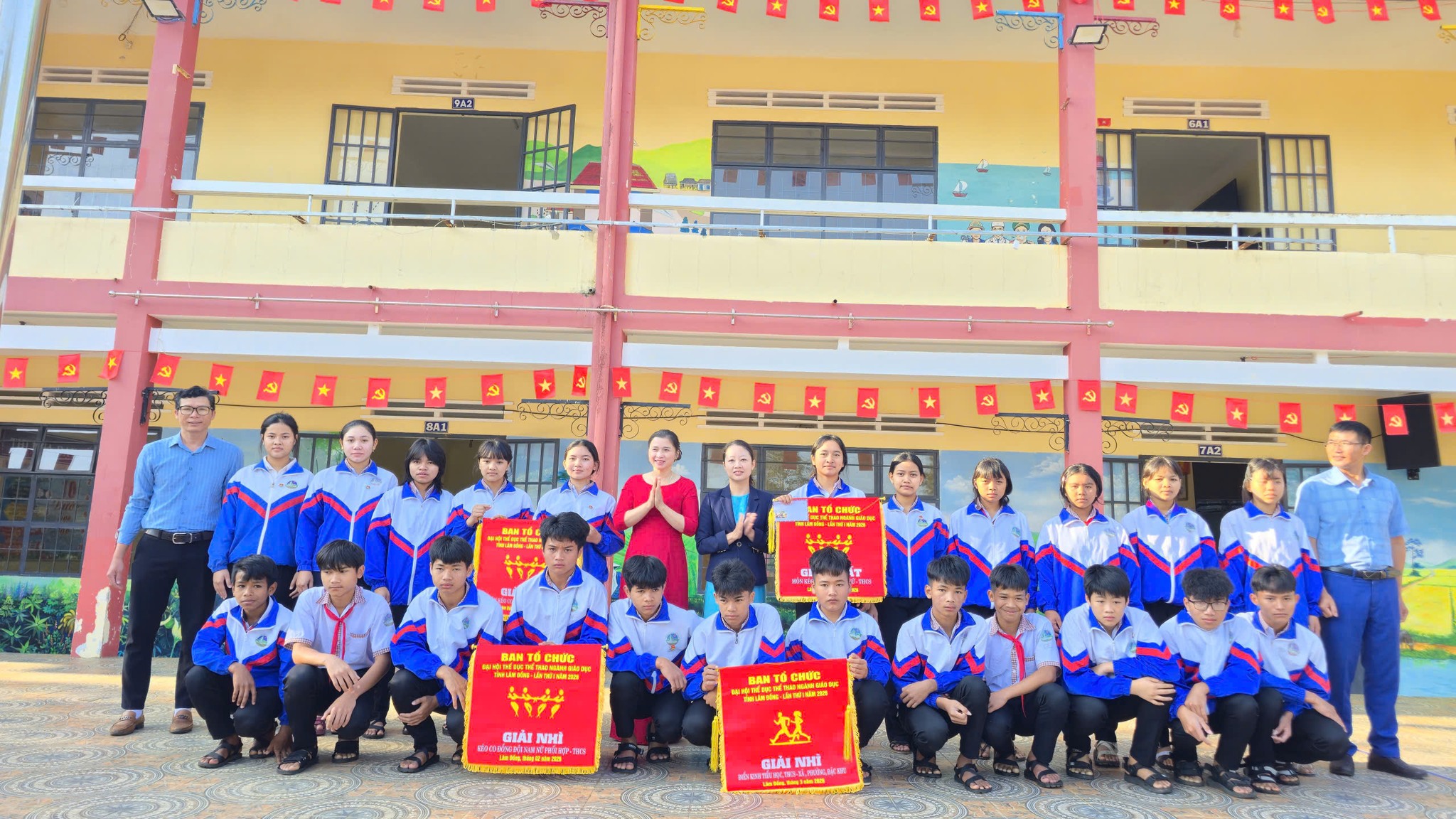 VINH DANH HỌC SINH XUẤT SẮC