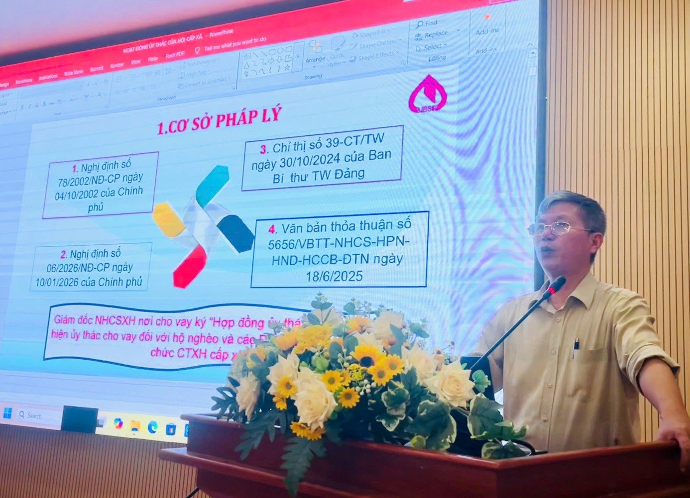 PHÒNG GIAO DỊCH NHCSXH ĐƠN DƯƠNG TỔ CHỨC TẬP HUẤN NGHIỆP VỤ CHO BAN THƯỜNG VỤ CÁC TỔ CHỨC HỘI ĐOÀN THỂ NHẬN ỦY THÁC CẤP XÃ