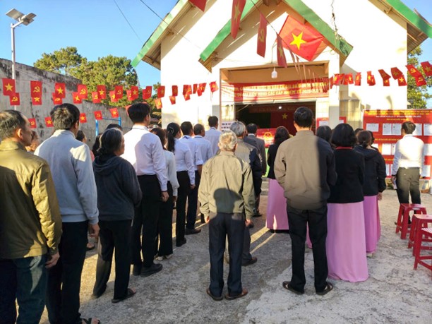 QUẢNG LẬP ĐỒNG LOẠT KHAI MẠC NGÀY BẦU CỬ