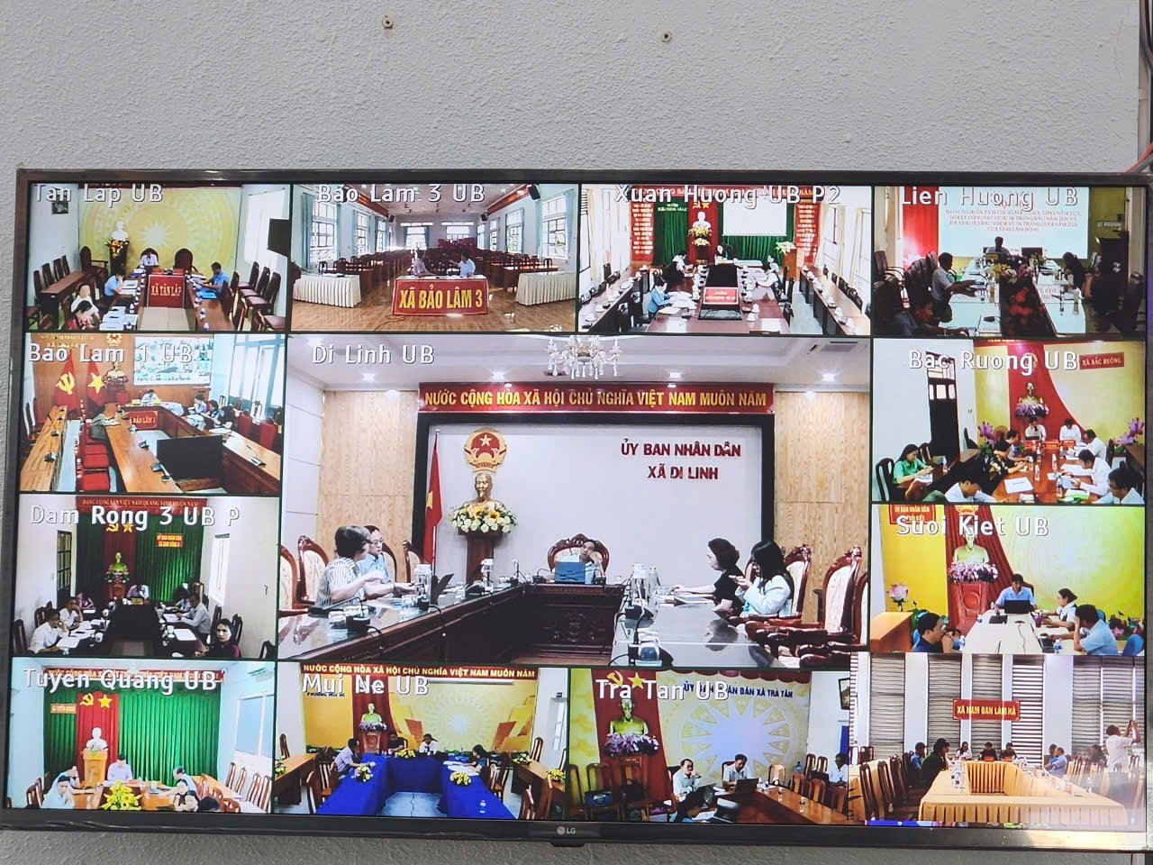 Phường Xuân Trường - Đà Lạt tham dự Hội nghị sơ kết công tác cải cách hành chính 6 tháng đầu năm 2026 do Ủy ban nhân dân tỉnh Lâm Đồng tổ chức