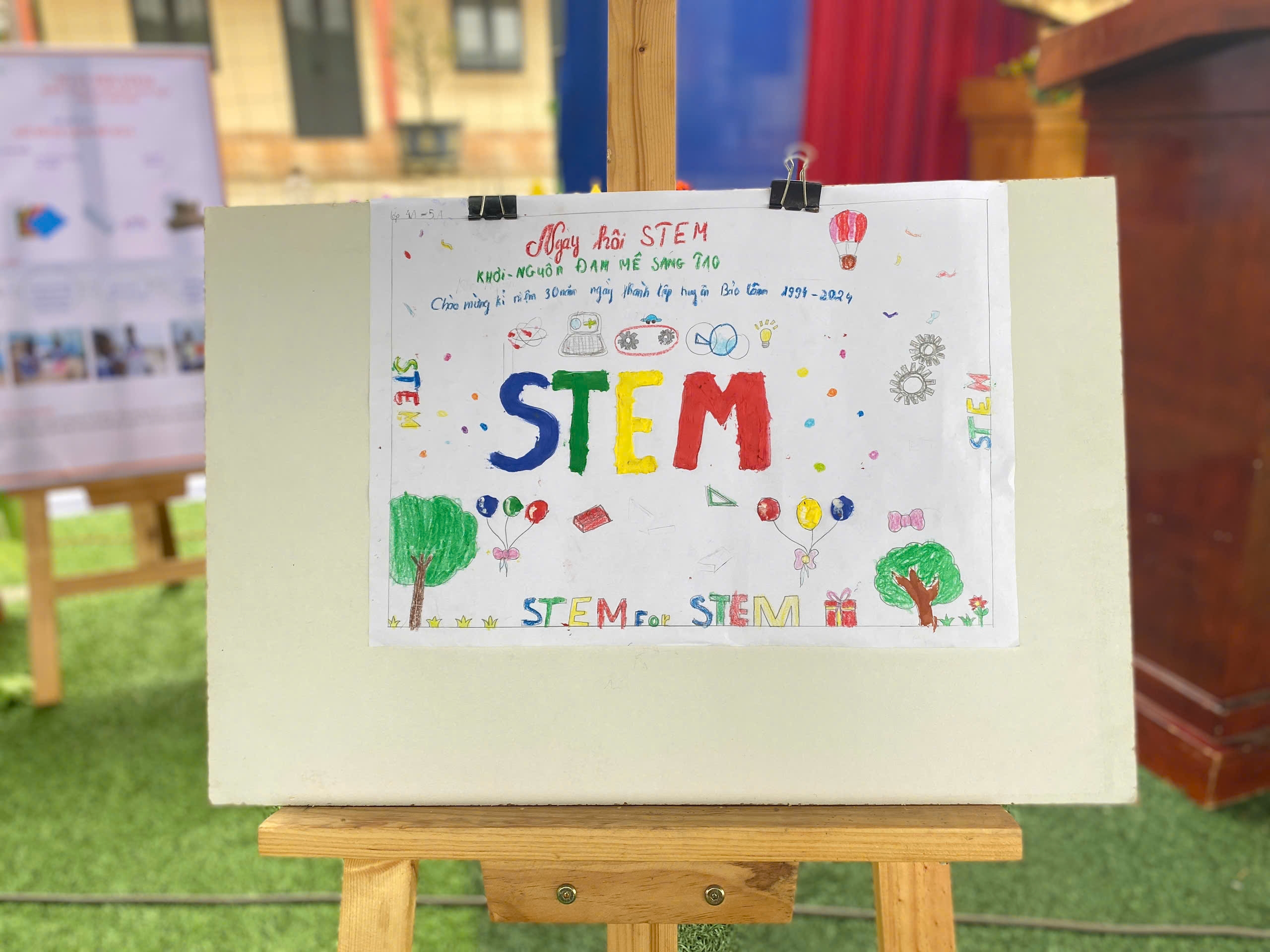 Hoạt động trải nghiệm ngày hội STEM của trường