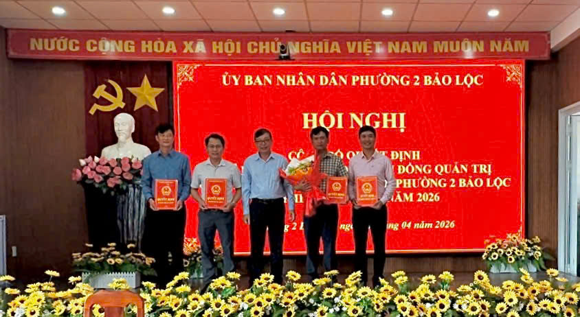  Phường 2 Bảo Lộc Công bố quyết định thành lập Ban đại diện Hội đồng quản trị Ngân hàng Chính sách xã hội và tổ chức phiên họp thứ nhất 