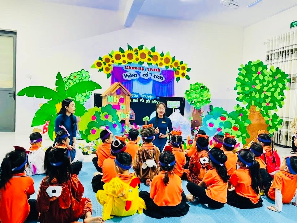 Trường Mẫu giáo Tân Thành tổ chức chuyên đề "Lồng ghép Ứng dụng trí tuệ nhân tạo AI trong hoạt động giáo dục làm quen văn học”