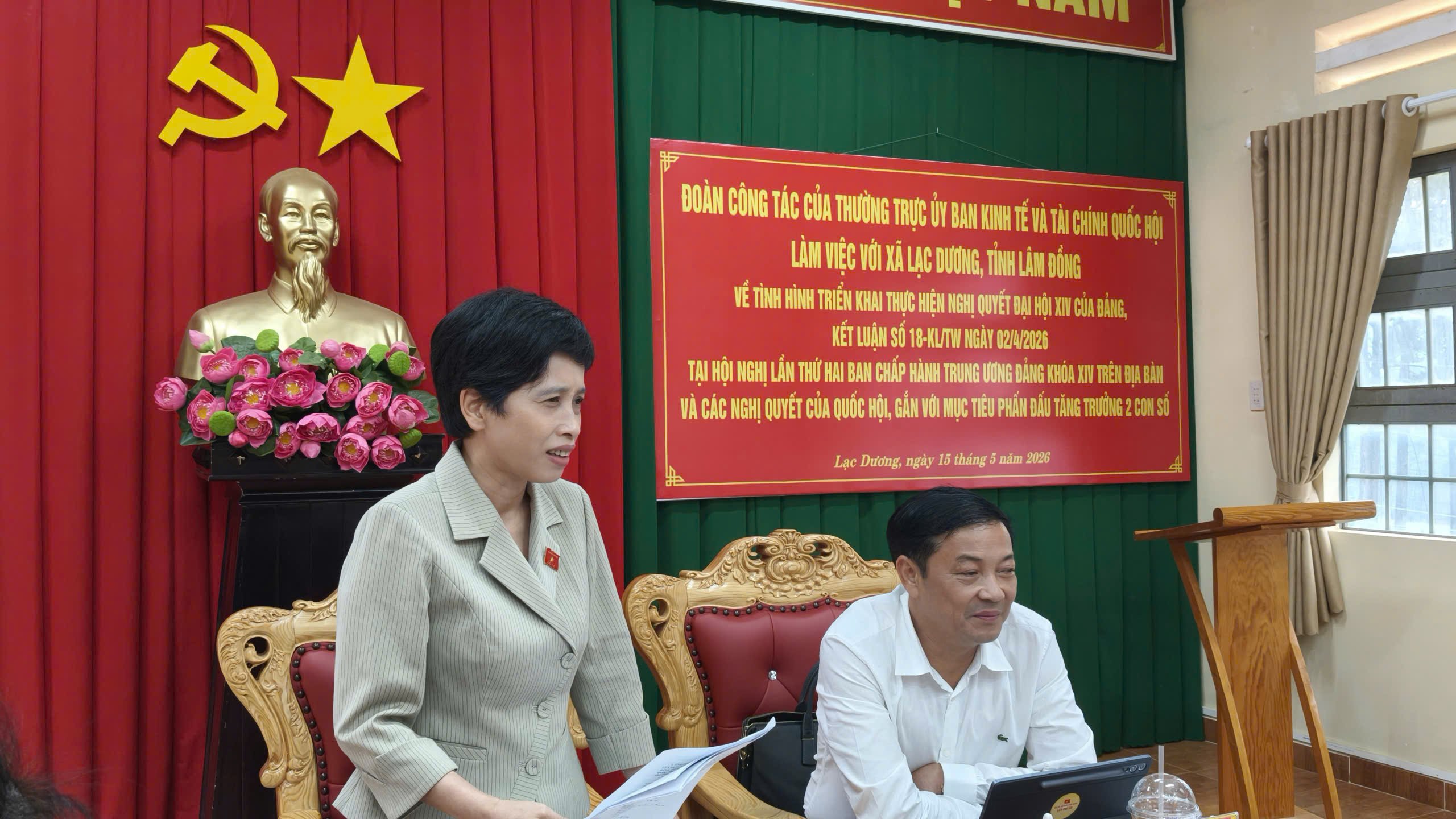 Đoàn công tác của Thường trực Ủy ban Kinh tế và Tài chính Quốc hội làm việc với xã Lạc Dương về việc thực hiện mục tiêu tăng trưởng 2 con số