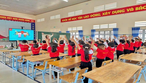 ĐẨY MẠNH CẢI CÁCH HÀNH CHÍNH GẮN VỚI CHUYỂN ĐỔI SỐ, NÂNG CAO CHẤT LƯỢNG GIÁO DỤC TẠI TRƯỜNG TIỂU HỌC ĐẠ SAR