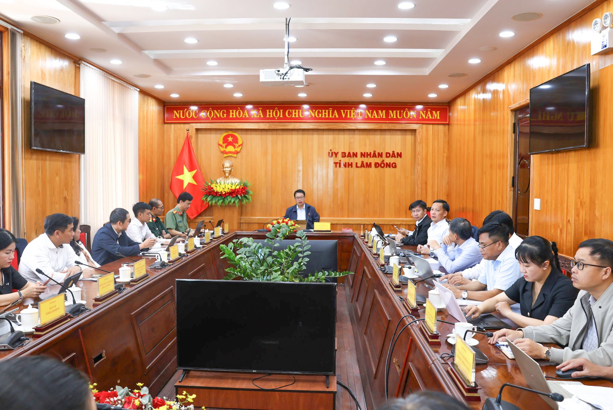 Đưa Nghị quyết số 57 vào cuộc sống, tạo đột phá số