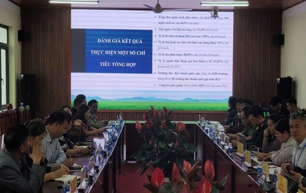 Xã Quảng Lập tổ chức phòng họp không giấy, đẩy mạnh chuyển đổi số