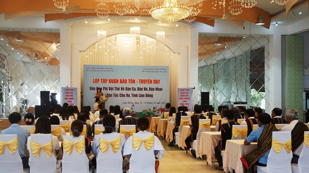 Gìn giữ di sản văn hóa phi vật thể của người Chu Ru