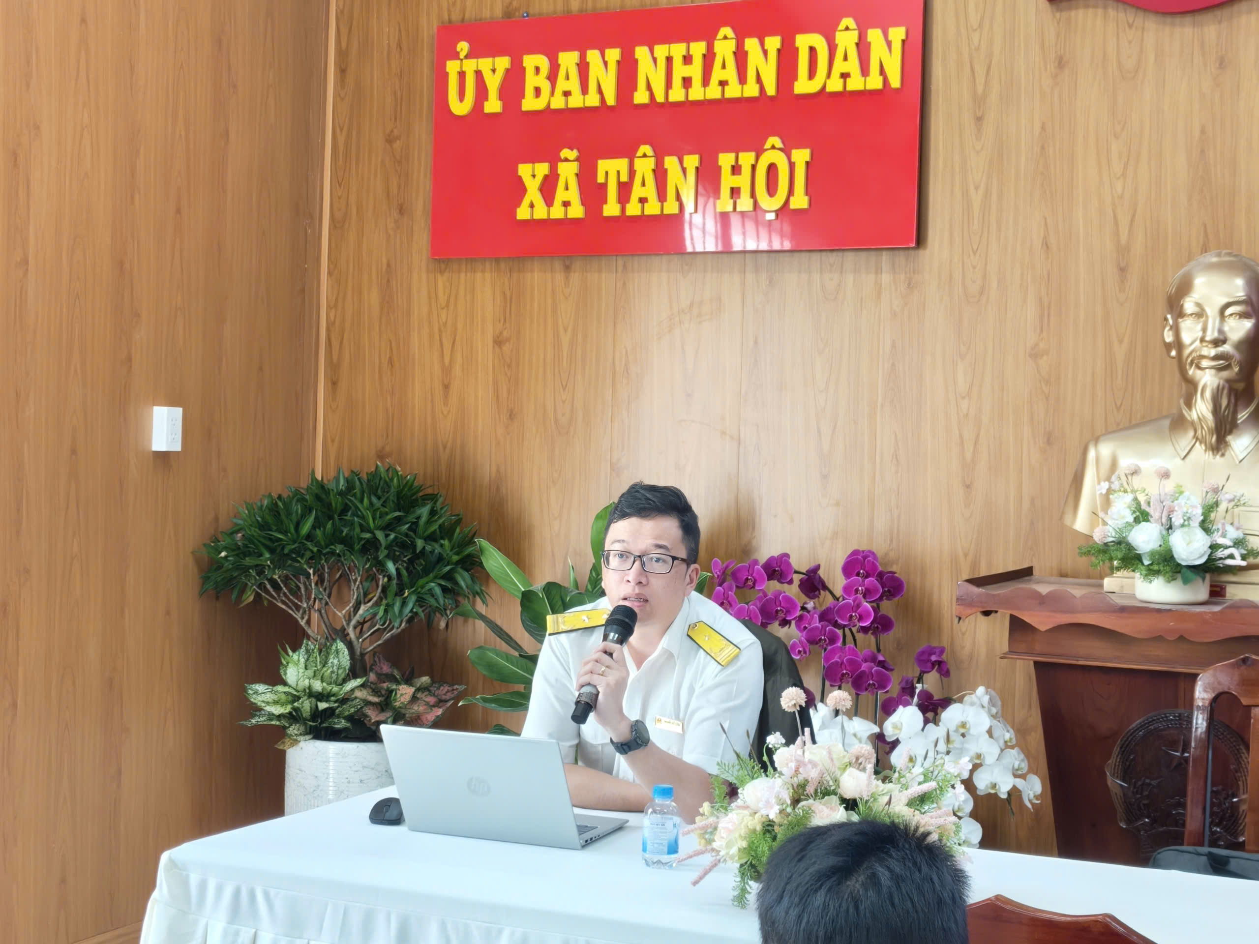 Thuế Cơ sở 3 tỉnh Lâm Đồng đã triển khai Nghị định số 68/2026/NĐ-CP ngày 05/03/2026 của Chính Phủ quy định về chính sách thuế và quản lý thuế đối với HKD, CNKD trên địa bàn xã Tân Hội