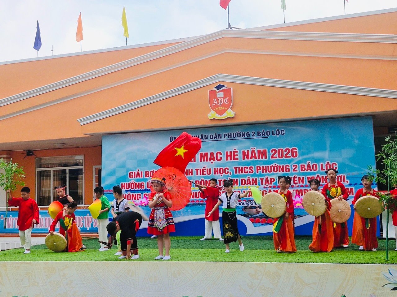 Lễ khai mạc hè kết hợp Giải bơi học sinh hưởng ứng Lễ phát động toàn dân tập luyện môn bơi phòng chống đuối nước trẻ em, Ngày Olympic trẻ em Phường 2 Bảo Lộc năm 2026.