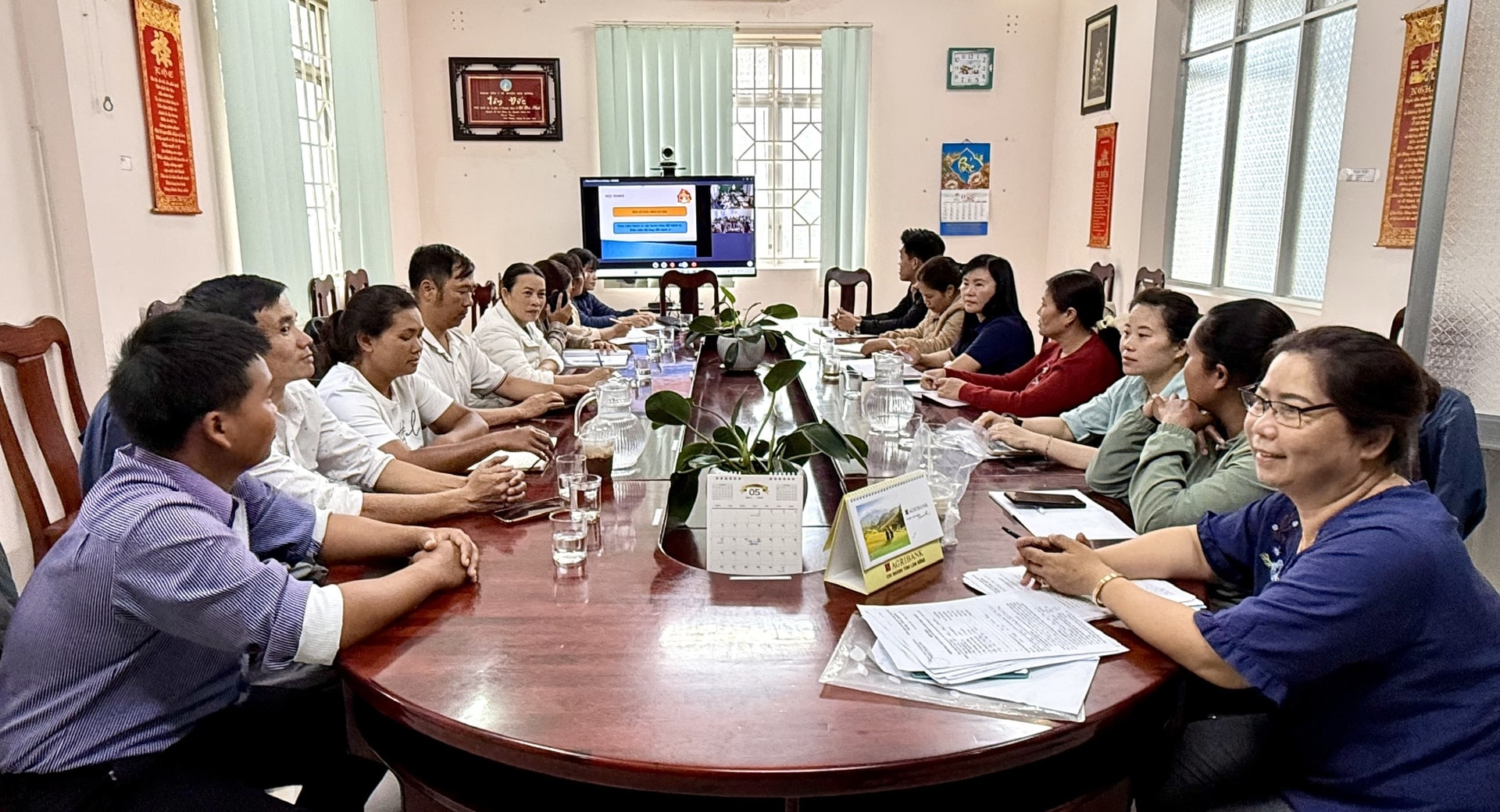 ĐẨY MẠNH TRUYỀN THÔNG Y TẾ, NGĂN CHẶN TIN GIẢ