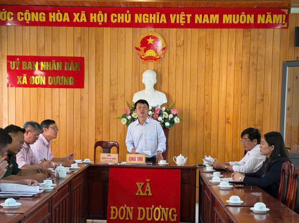 ĐƠN DƯƠNG CÔNG BỐ QUYẾT ĐỊNH THÀNH LẬP BAN ĐẠI DIỆN HỘI ĐỒNG QUẢN TRỊ NGÂN HÀNG CHÍNH SÁCH XÃ HỘI XÃ