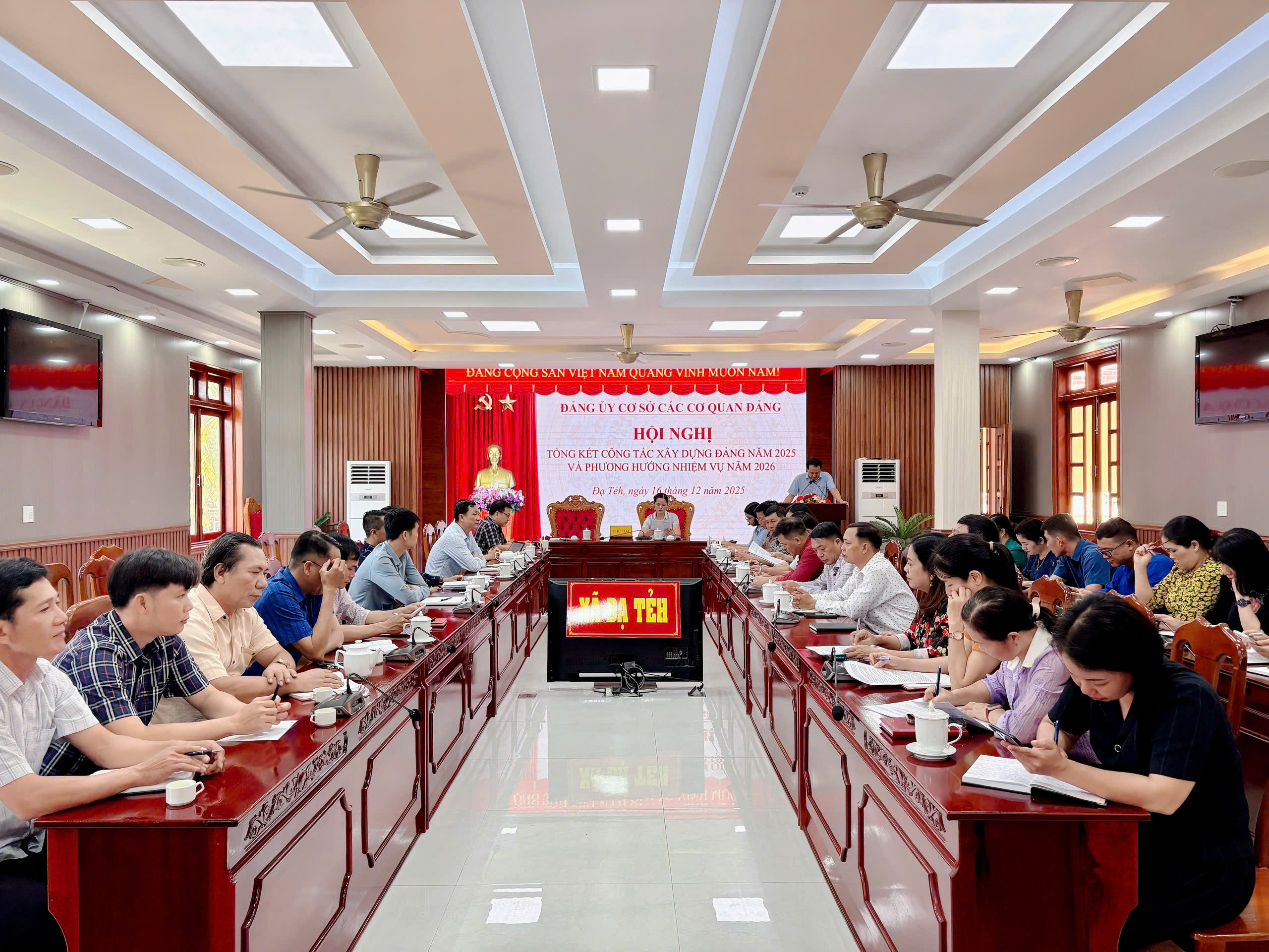 Đảng ủy Cơ sở các cơ quan Đảng xã Đạ Tẻh tổ chức Hội nghị tổng kết công tác xây dựng Đảng năm 2025 và phương hướng, nhiệm vụ năm 2026.