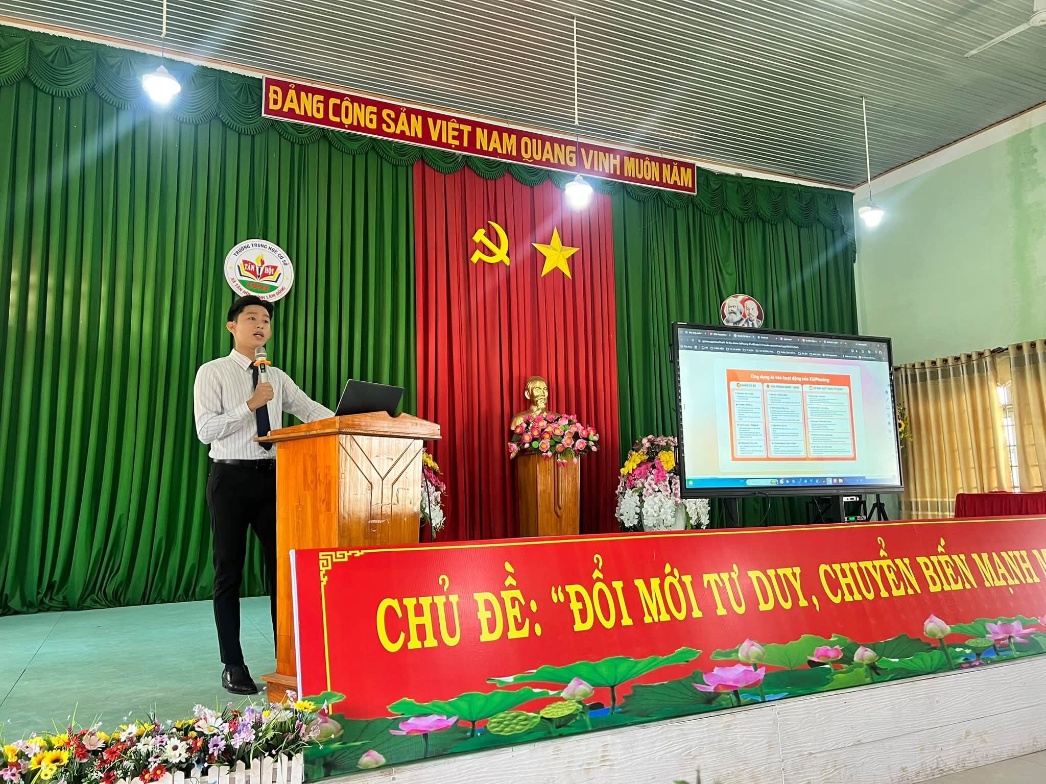 Xã Tân Hội tổ chức tập huấn chuyển đổi số hưởng ứng Ngày Chuyển đổi số quốc gia năm 2026