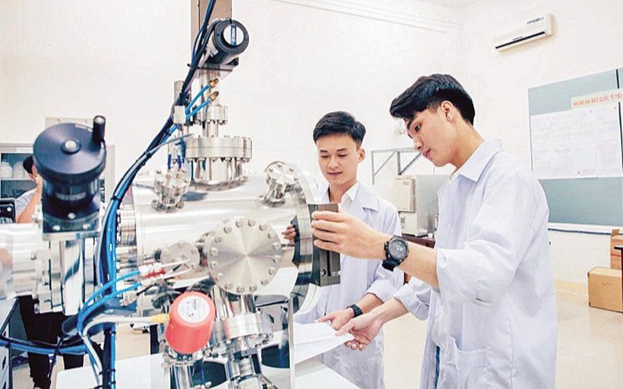 Quyết định 29/2025/QĐ-TTg về tín dụng với HSSV, học viên thạc sĩ, nghiên cứu sinh học các ngành khoa học, công nghệ, kỹ thuật và toán