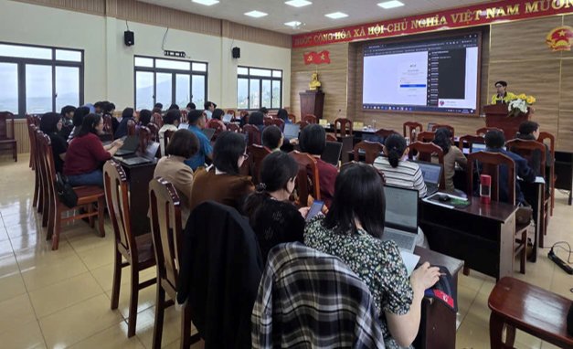 PHƯỜNG B’LAO ĐẨY MẠNH ỨNG DỤNG TRÍ TUỆ NHÂN TẠO TRONG CẢI CÁCH HÀNH CHÍNH