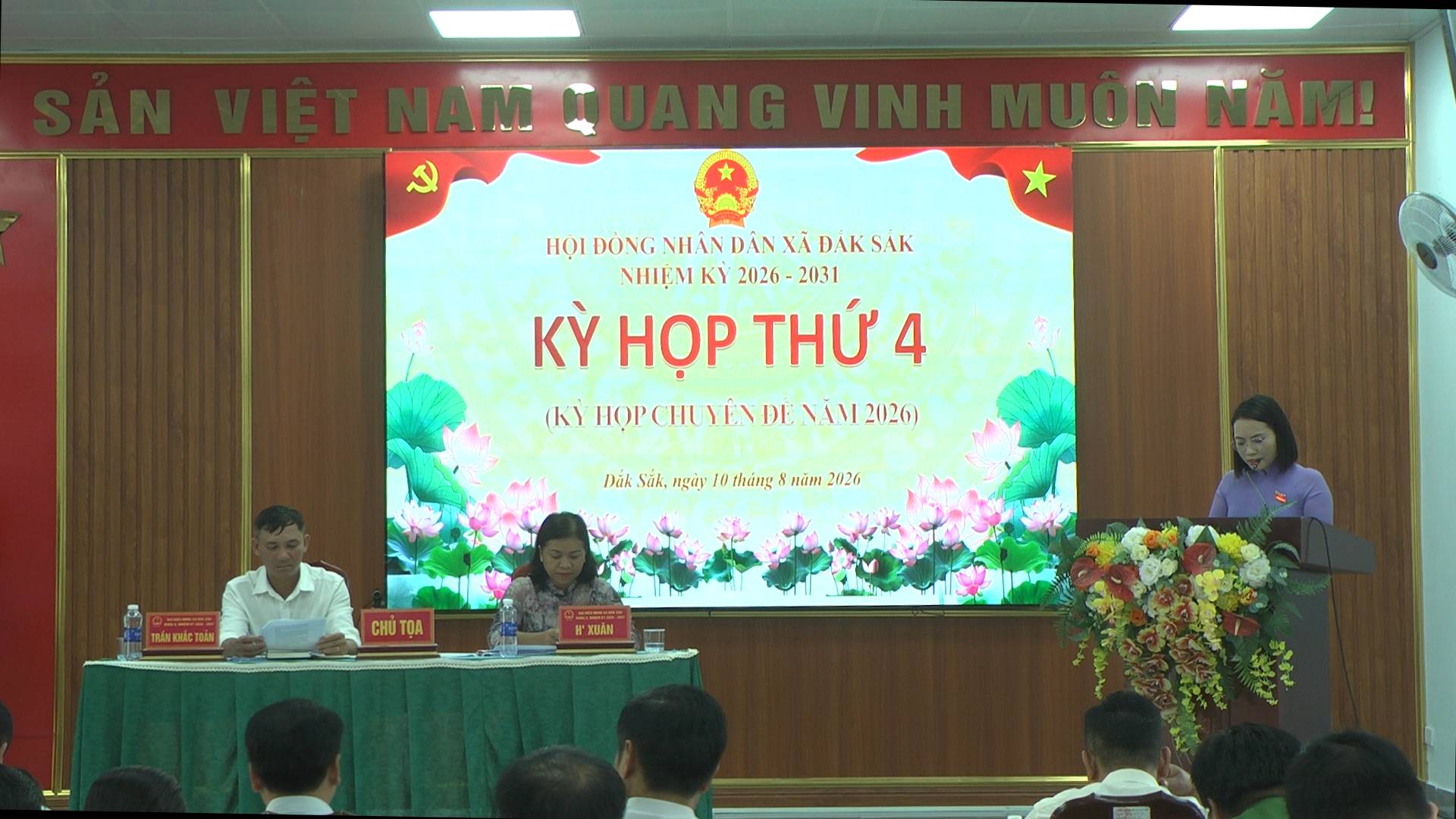HỘI ĐỒNG NHÂN DÂN XÃ ĐẮK SẮK TỔ CHỨC KỲ HỌP THỨ 4