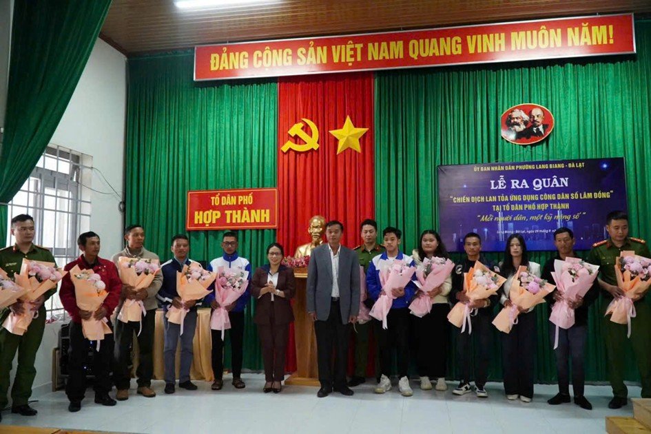 Lang Biang – Đà Lạt: Đẩy mạnh “Bình dân học vụ số”, nâng cao kỹ năng số cho cộng đồng