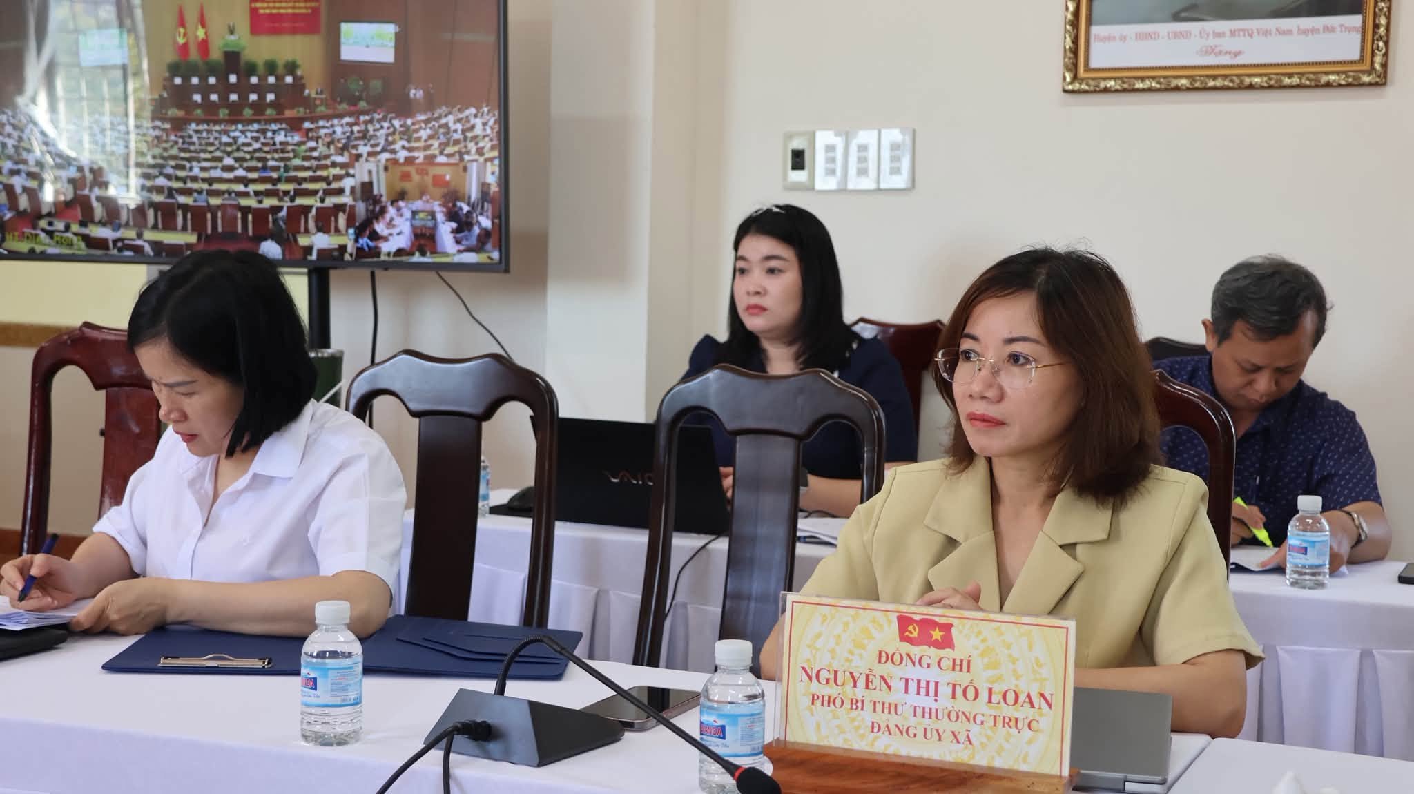 Xã Tân Hội tham dự Hội nghị trực tuyến toàn quốc nghiên cứu, học tập, quán triệt và triển khai thực hiện Nghị quyết Hội nghị lần thứ tư Ban Chấp hành Trung ương Đảng khóa XIV