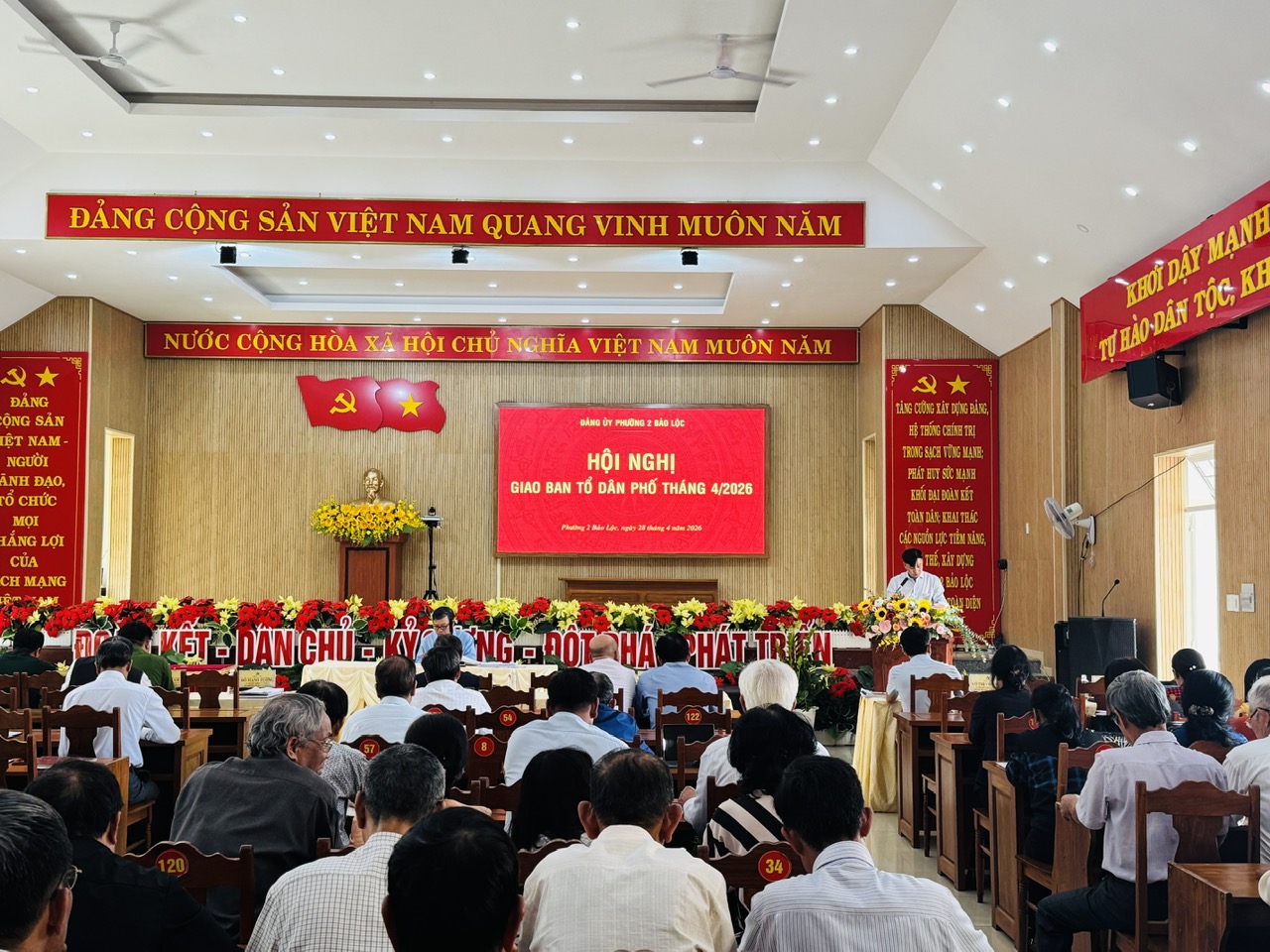 Hội nghị Giao ban Tổ dân phố tháng 4.2026 trên địa bàn Phường 2 Bảo Lộc