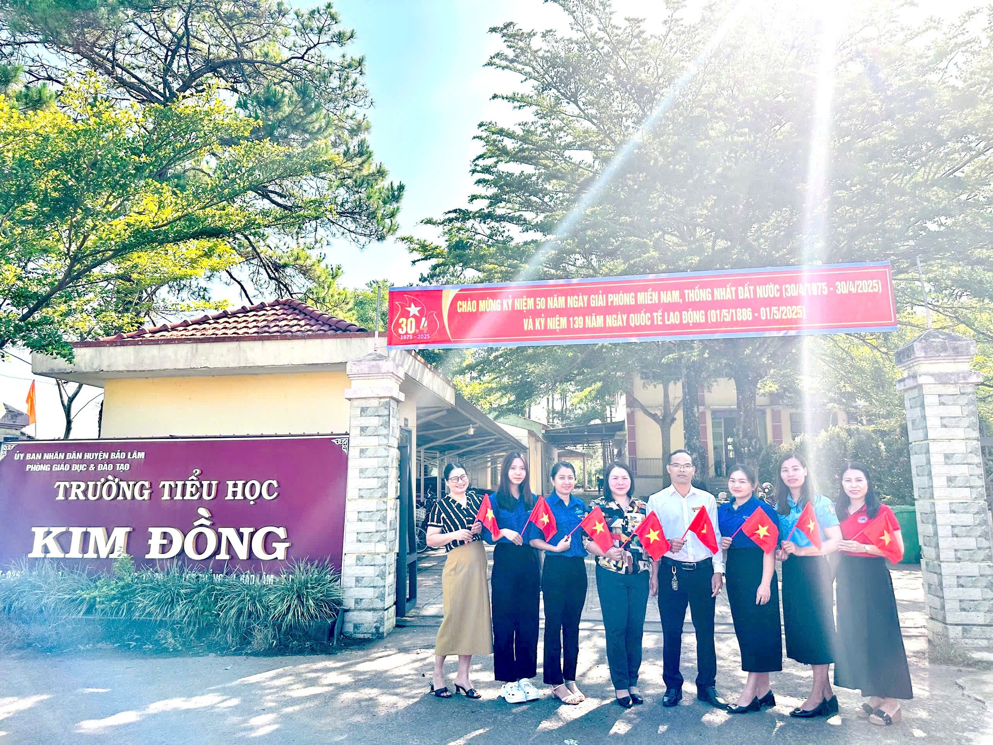 CÁC HOẠT ĐỘNG CHÀO MỪNG KỶ NIỆM 50 NĂM GIẢI PHÓNG MIỀN NAM THỐNG NHẤT ĐẤT NƯỚC ( 30/4/1975 - 30/4/2025)