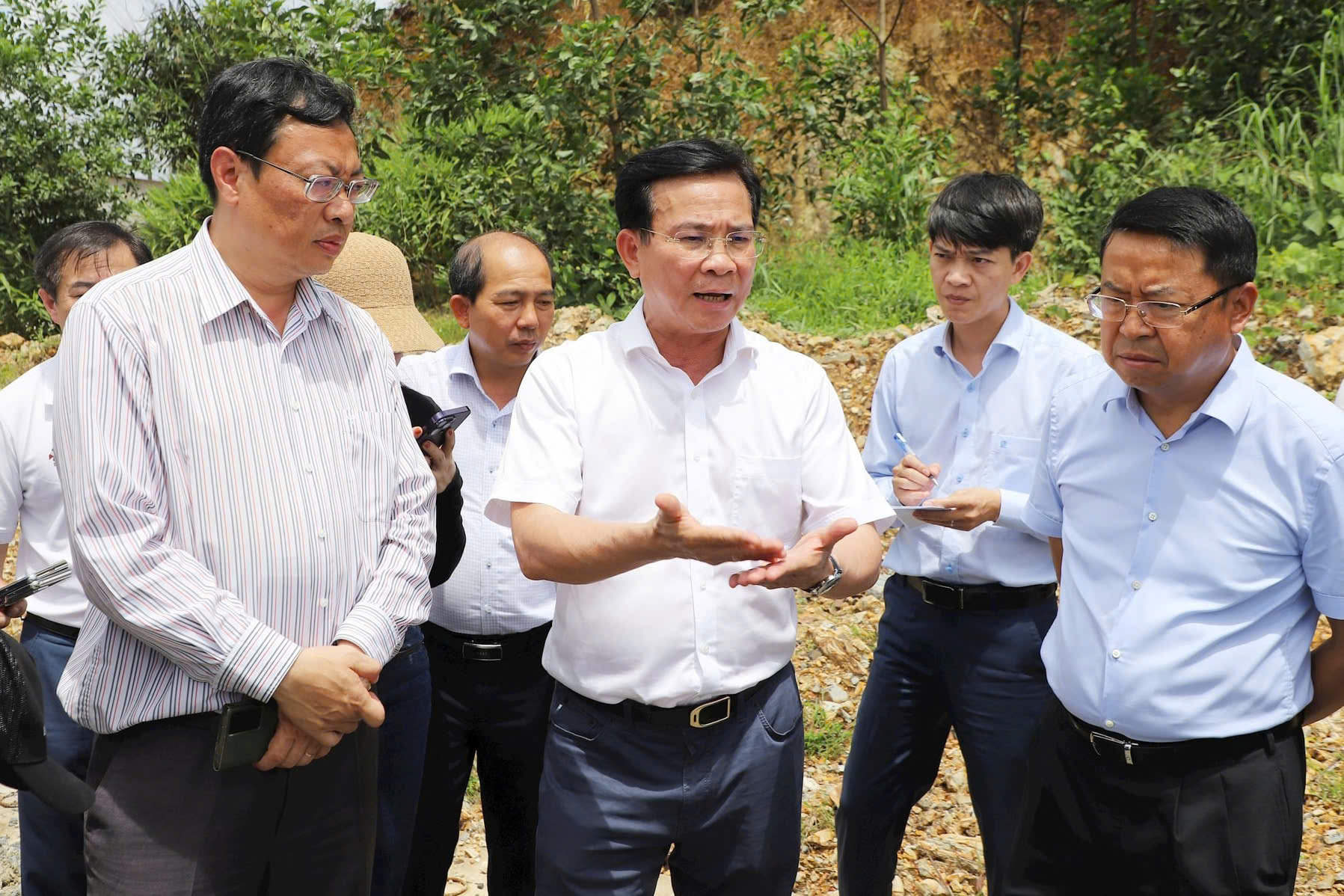 Chủ tịch UBND tỉnh Lâm Đồng - Hồ Văn Mười kiểm tra Dự án nâng cấp đường ĐT.721 đoạn qua xã Đạ Tẻh