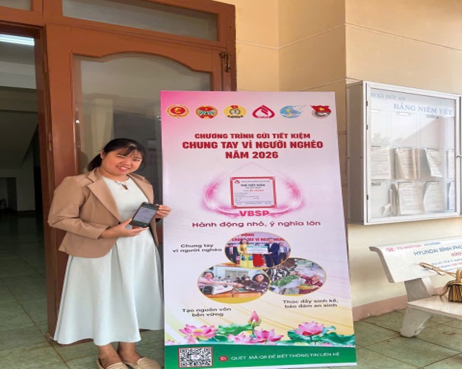 UBND xã Đức An đẩy mạnh triển khai ứng dụng Mobile Banking của Ngân hàng Chính sách xã hội thực hiện chuyển đổi số