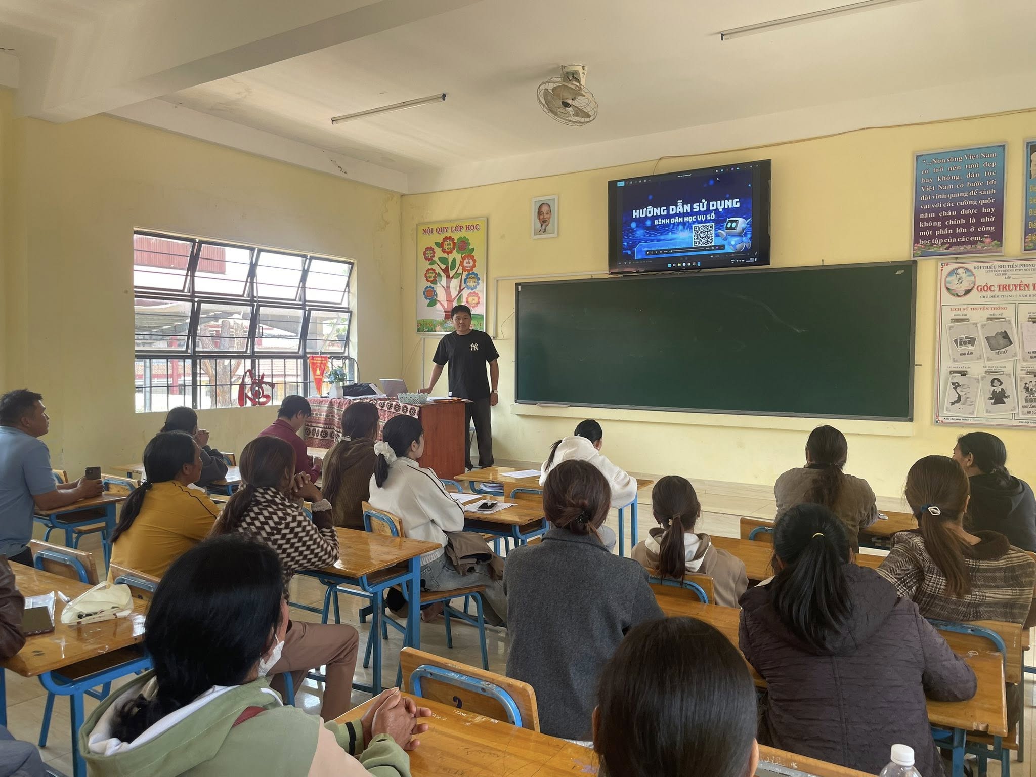 BÌNH DÂN HỌC VỤ NĂM 2025-2026