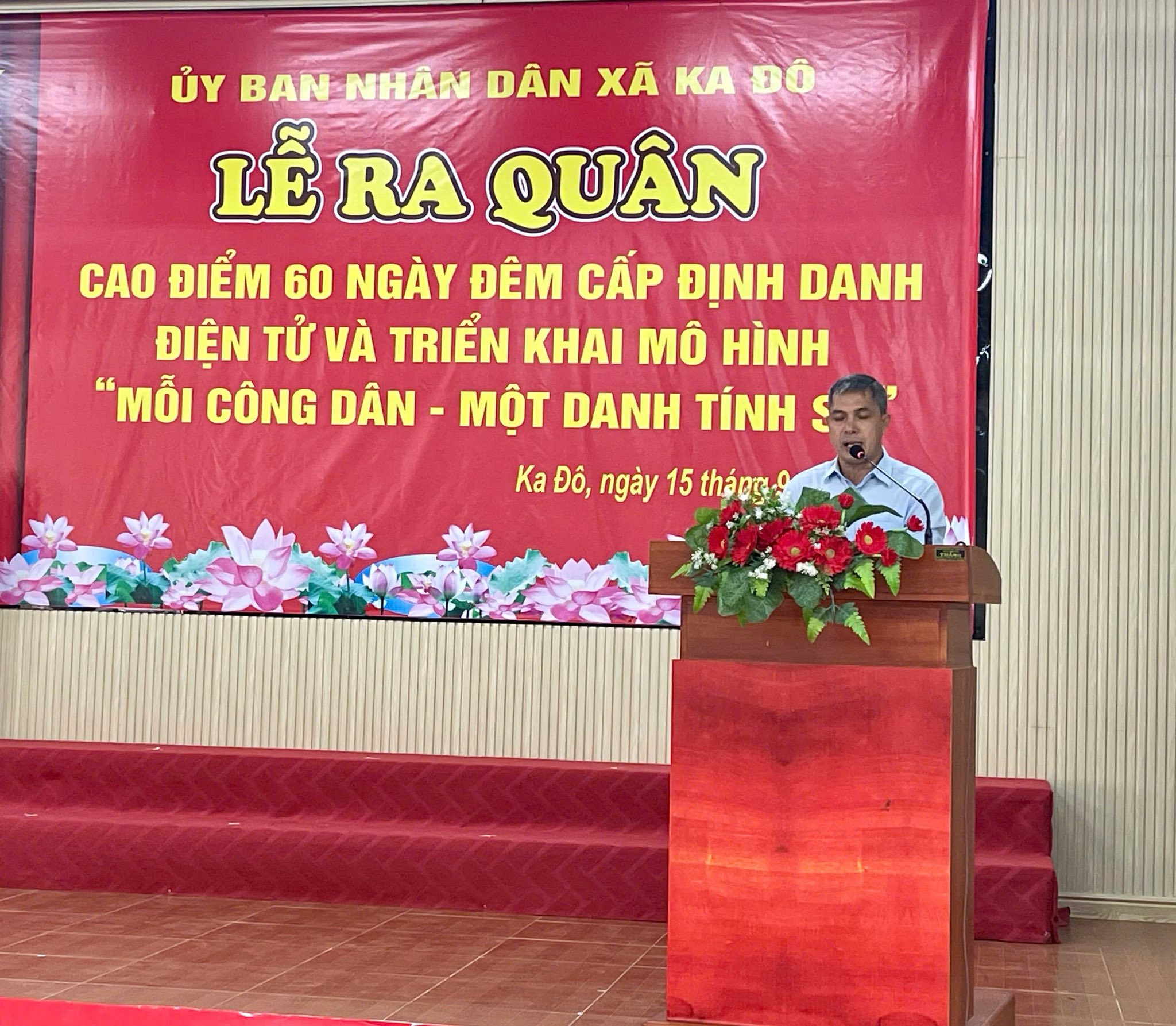 XÃ KA ĐÔ RA QUÂN ĐỢT CAO ĐIỂM 60 NGÀY ĐÊM CẤP ĐỊNH DANH ĐIỆN TỬ VÀ TRIỂN KHAI MÔ HÌNH “ MỖI CÔNG DÂN- MỘT DANH TÍNH SỐ”