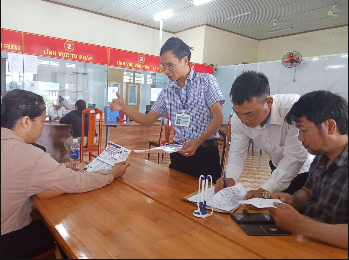 TRUNG TÂM PHỤC VỤ HÀNH CHÍNH CÔNG XÃ QUẢNG HÒA  TRIỂN KHAI KẾ HOẠCH MÔI TRƯỜNG HÀNH CHÍNH THÂN THIỆN