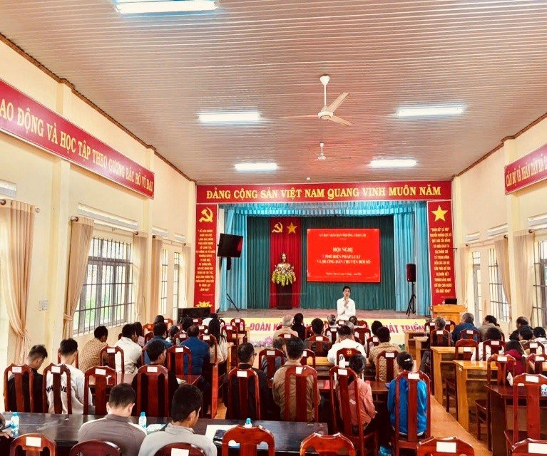 PHƯỜNG 2 BẢO LỘC ĐẨY MẠNH CẢI CÁCH HÀNH CHÍNH GẮN VỚI CHUYỂN ĐỔI SỐ LÀ NHIỆN VỤ CHIẾN LƯỢC ĐỂ NÂNG CAO CHẤT LƯỢNG PHỤC VỤ