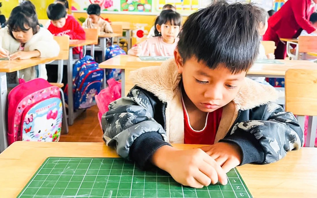 LÂM ĐỒNG: TRẺ 6 TUỔI NGƯỜI DÂN TỘC THIỂU SỐ ĐƯỢC HỌC TIẾNG VIỆT TRƯỚC KHI VÀO LỚP 1