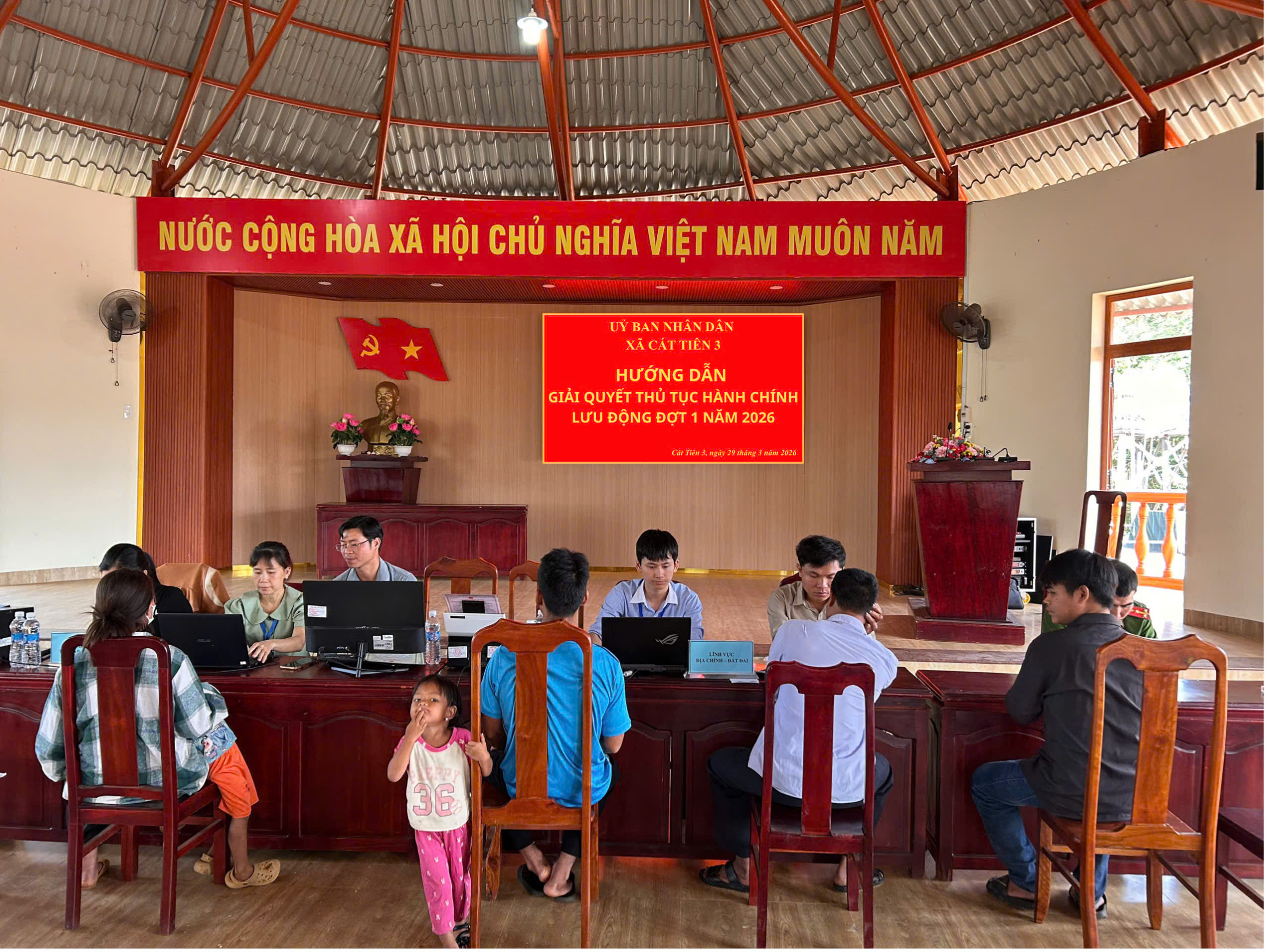 Xã Cát Tiên 3 tổ chức ra quân giải quyết thủ tục hành chính lưu động đợt 1 năm 2026 tại các thôn đồng bào dân tộc thiểu số