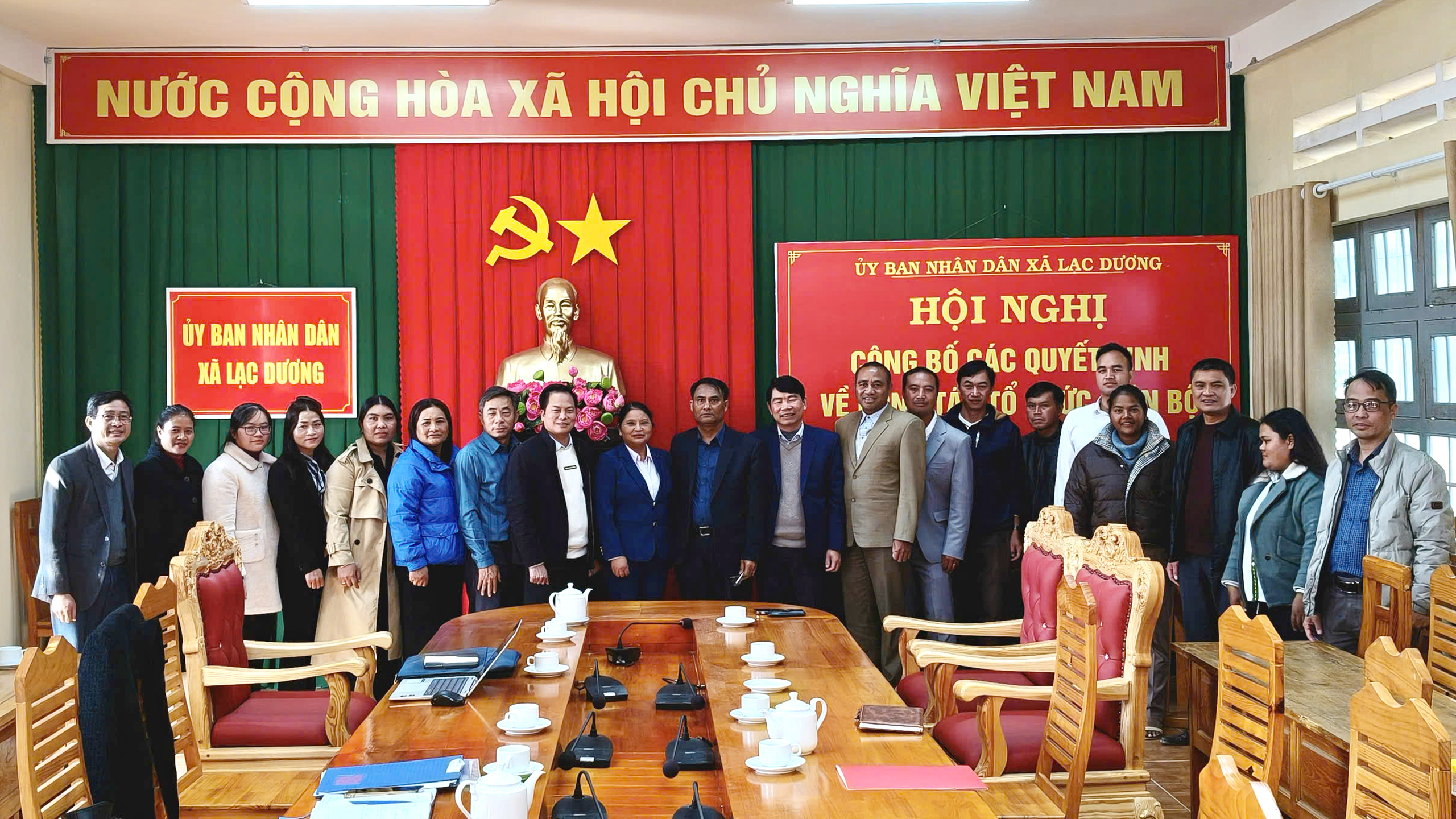 Xã Lạc Dương công bố Quyết định thành lập Trạm y tế và trao quyết định bổ nhiệm, tiếp nhận, bố trí viên chức làm việc tại Trạm y tế xã