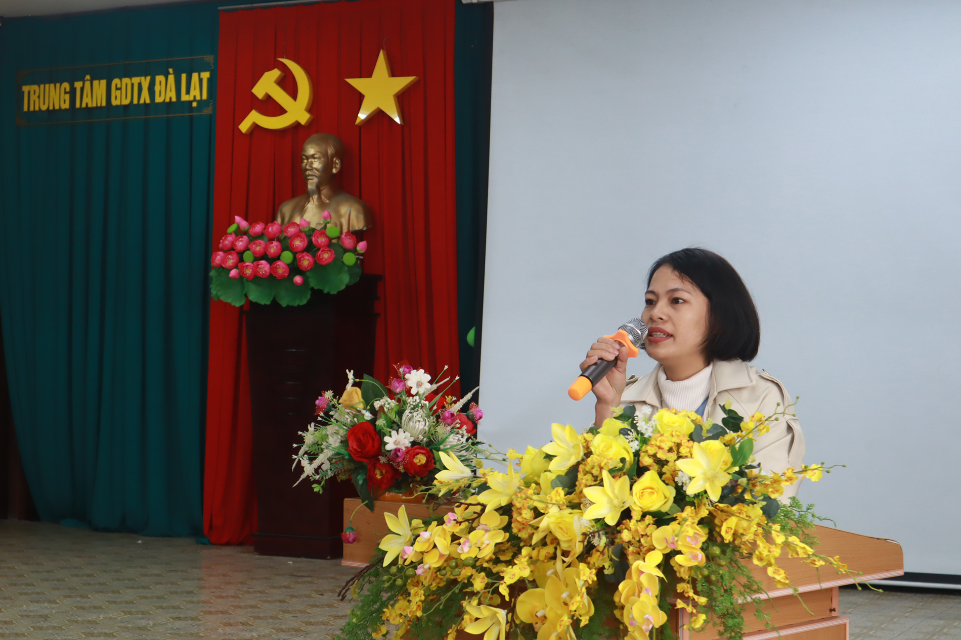 TRUNG TÂM GDTX ĐÀ LẠT TỔ CHỨC HỌP PHỤ HUYNH CUỐI HỌC KỲ I NĂM HỌC 2025–2026