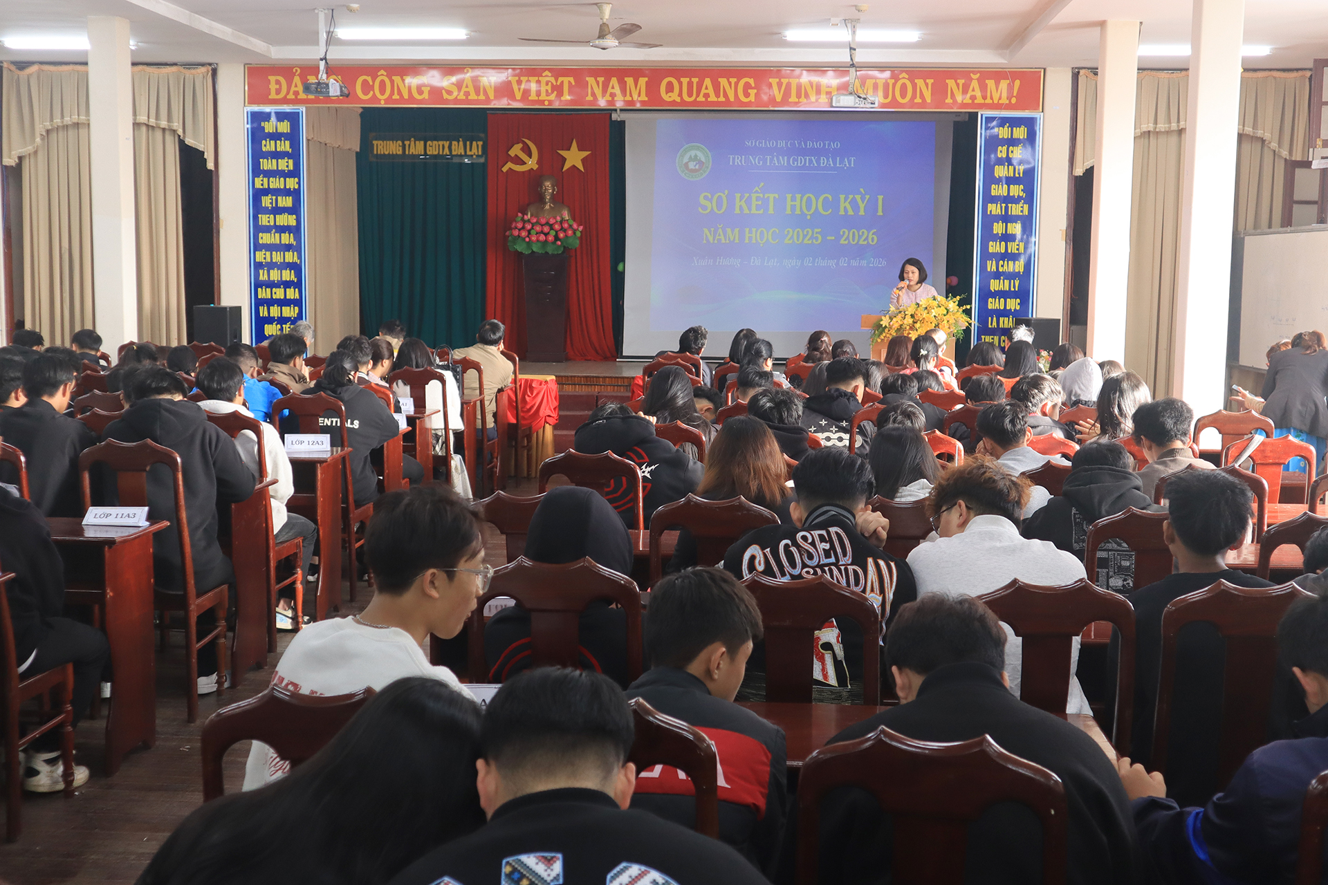 TRUNG TÂM GDTX ĐÀ LẠT TỔ CHỨC LỄ SƠ KẾT HỌC KỲ I - NĂM HỌC 2025 – 2026