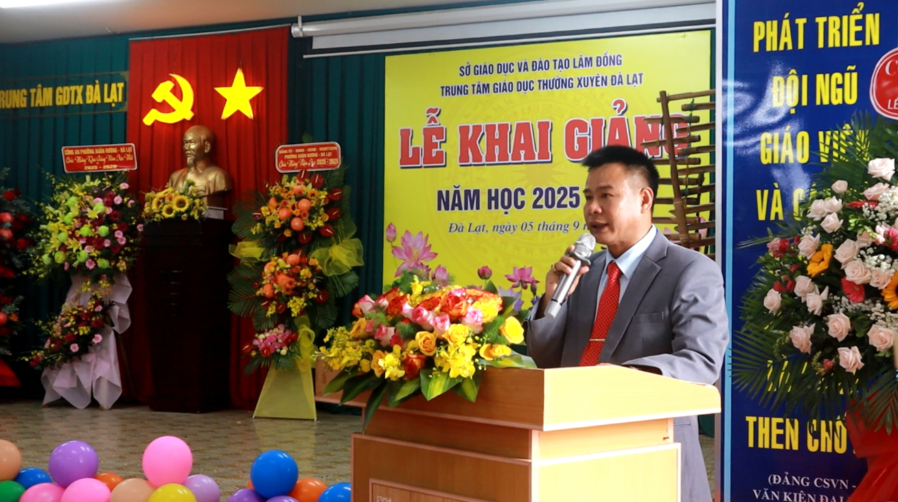 TRUNG TÂM GIÁO DỤC THƯỜNG XUYÊN ĐÀ LẠT TỔ CHỨC LỄ KHAI GIẢNG NĂM HỌC MỚI